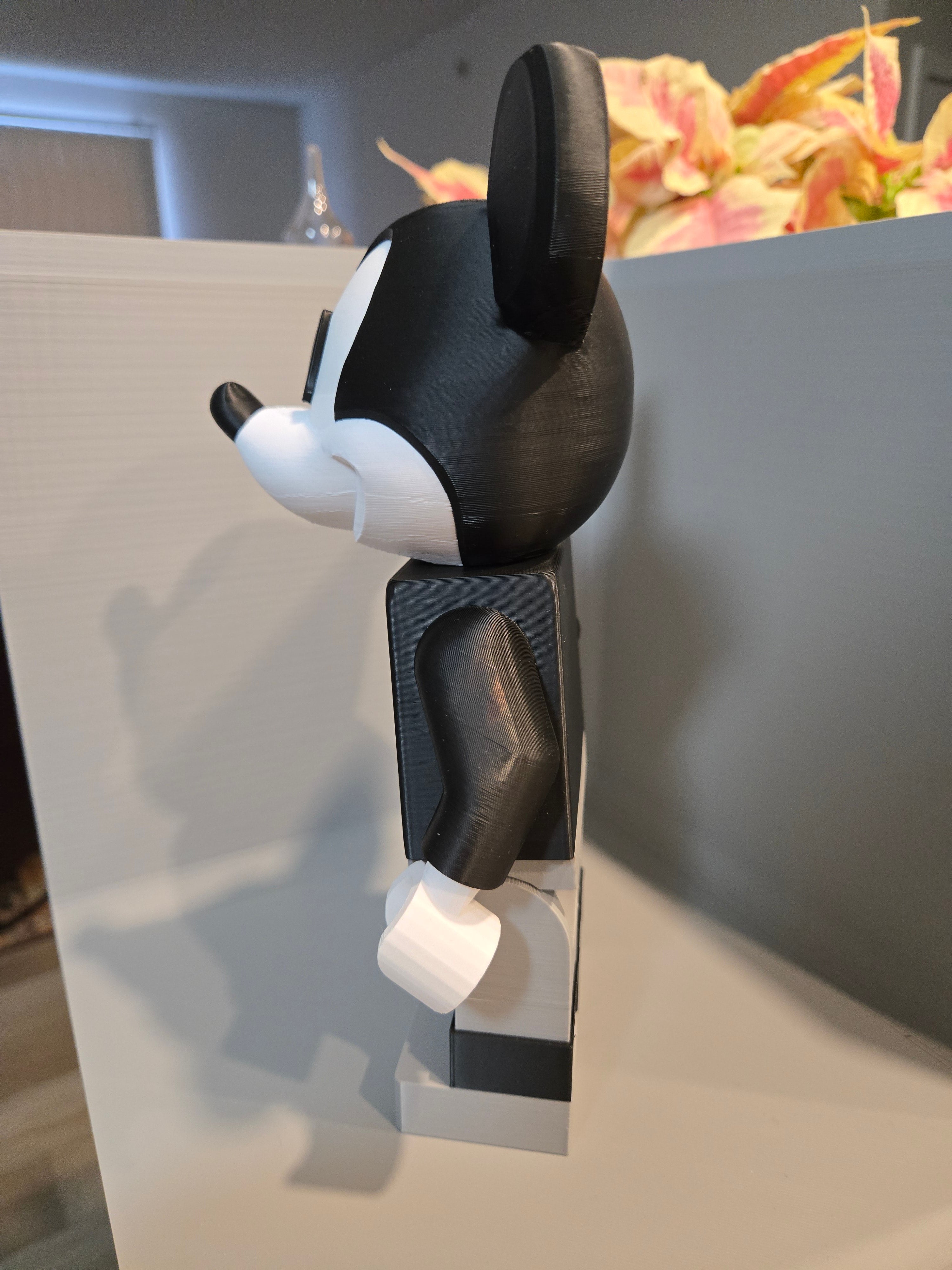 Brickfigure Black and White Mickey